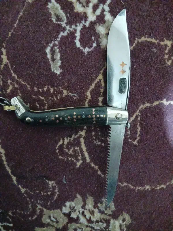 چاقو  دسته شاخ|کلکسیون اشیاء عتیقه|فیروزآباد (فارس), |دیوار