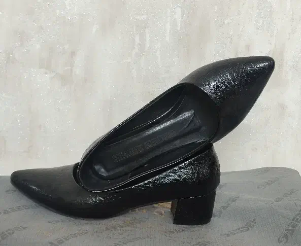 کفش|کیف، کفش، کمربند|گرگان, |دیوار