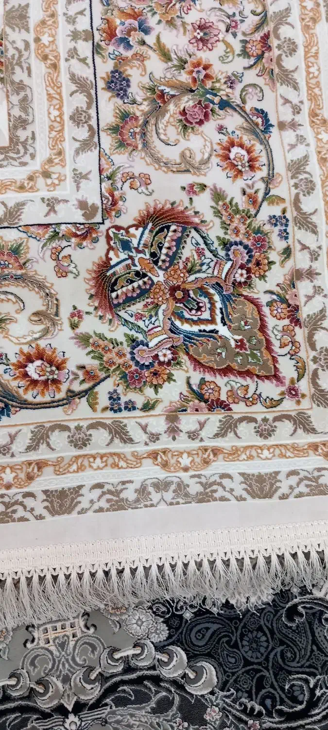 فرش ۱۲۰۰ شانه نو بدون استفاده|فرش|مشهد, گلشور|دیوار