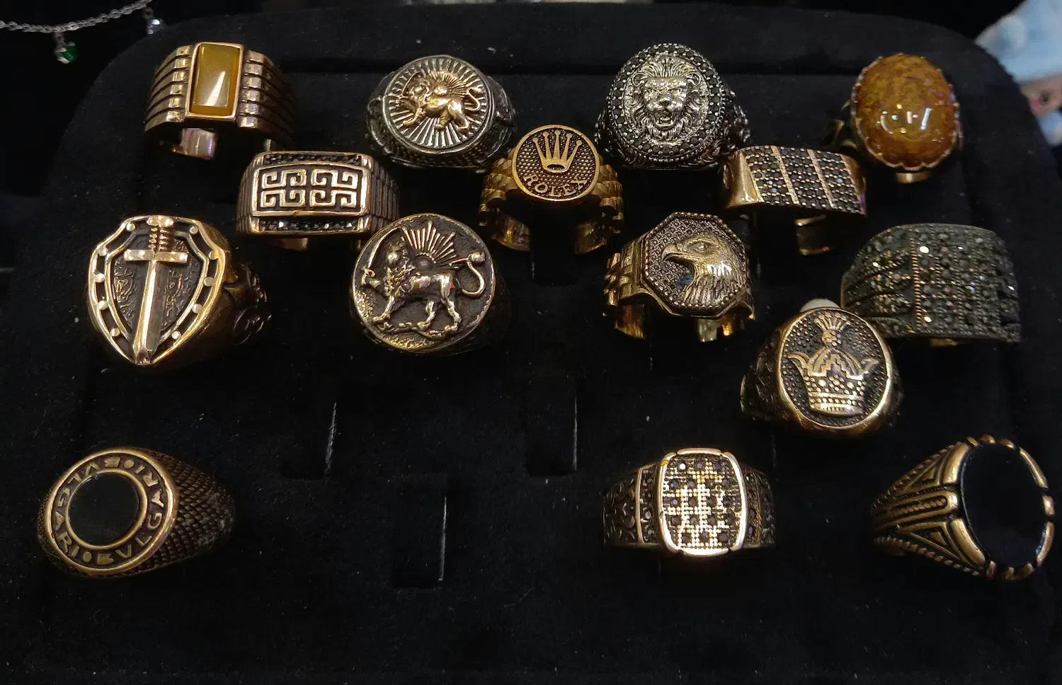 انگشتر طلاروس مردانه و زنانه|بدلیجات|بروجرد, |دیوار