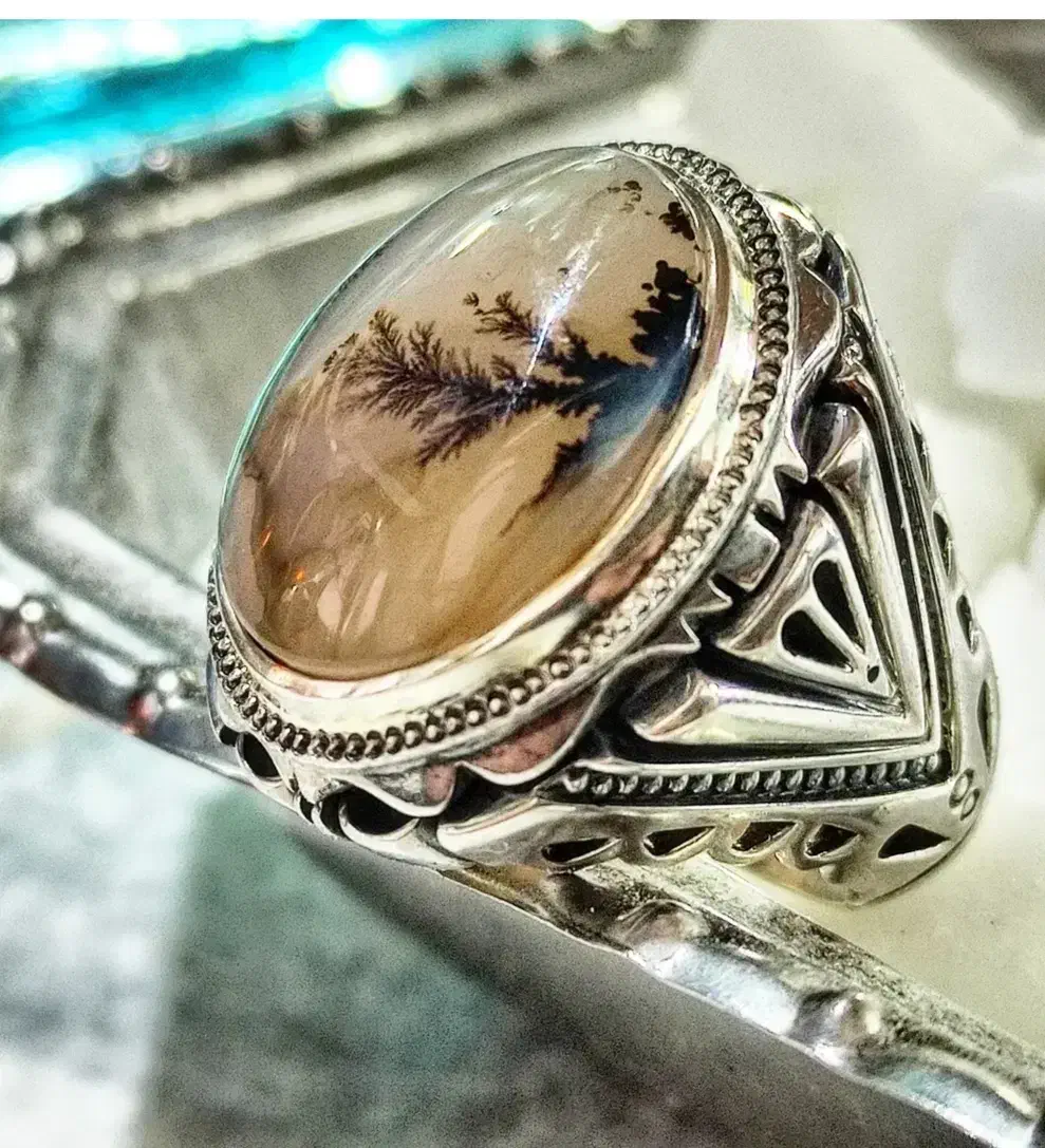 شجر تک درخت بی نظیر|جواهرات|زنجان, |دیوار