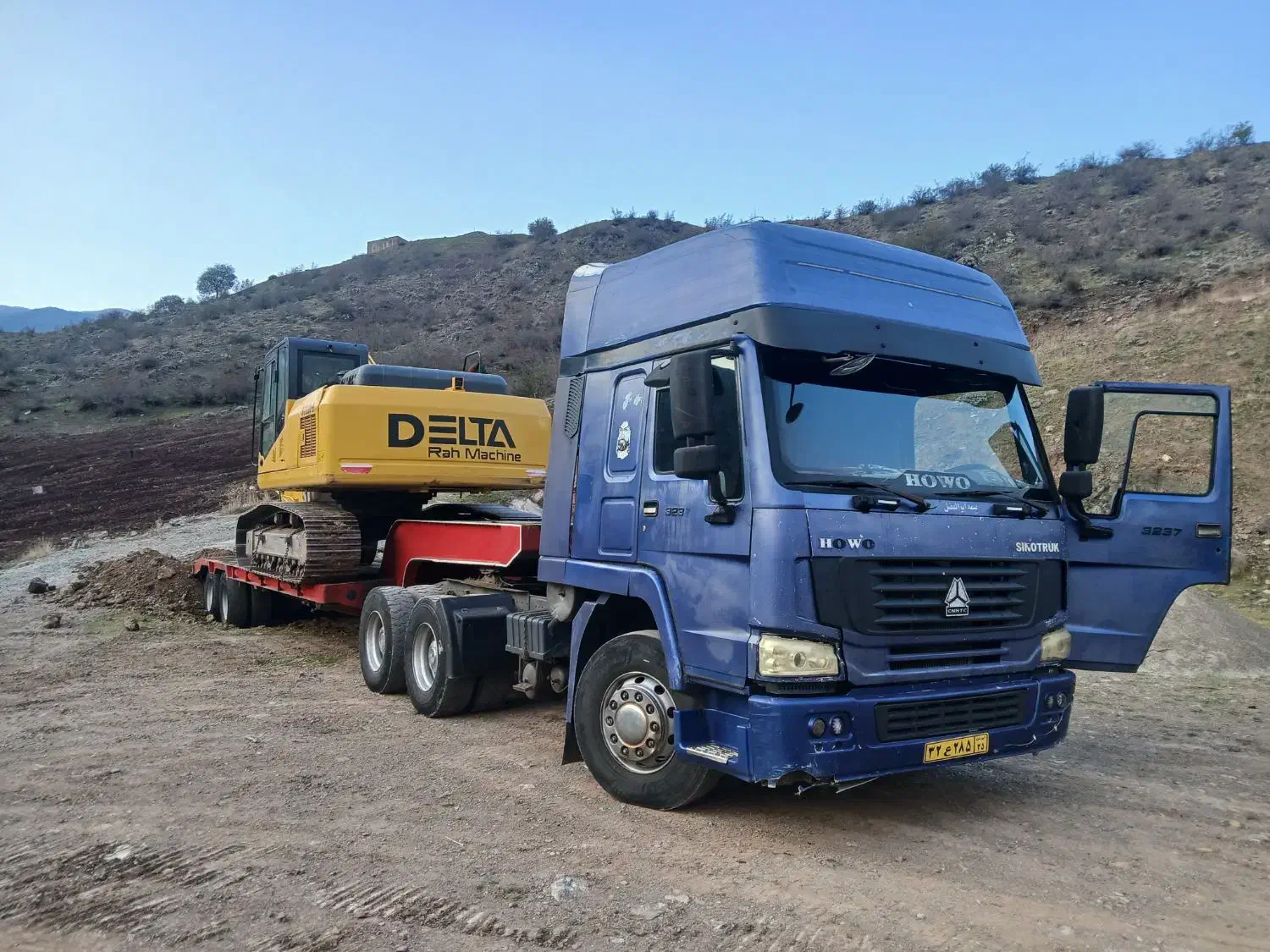 بیل مکانیکی استواری خط9|خودرو سنگین|خدا آفرین, |دیوار