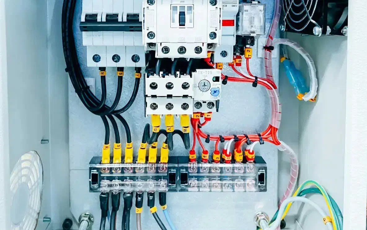 مهندسی برقکار برقکاری تعمیرات ساختمانیصنعتی|خدمات پیشه و مهارت|بندر ماهشهر, |دیوار