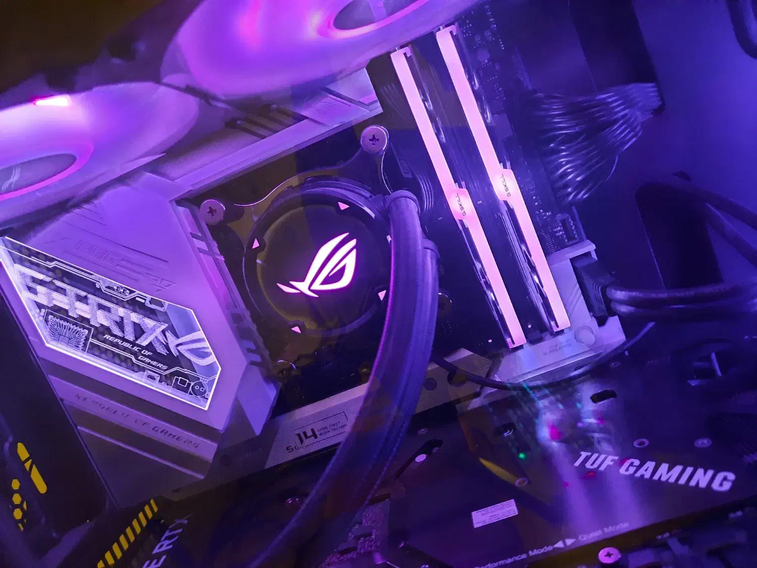 کیس گیمینگ|رایانه رومیزی|سنندج, |دیوار