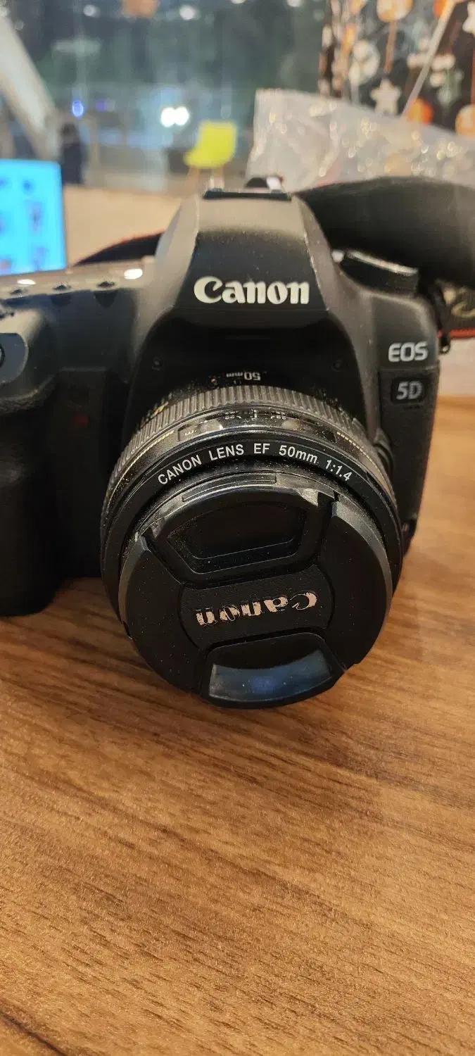 دوربینو لنز کنون|دوربین عکاسی و فیلم‌برداری|کیش, |دیوار