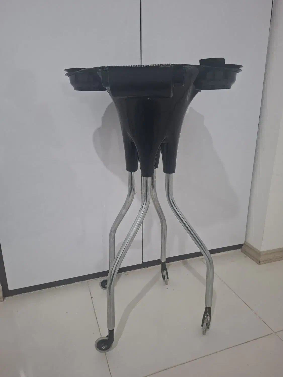 ترولی خرچنگی|آرایشگاه و سالن‌های زیبایی|شیراز, گویم|دیوار