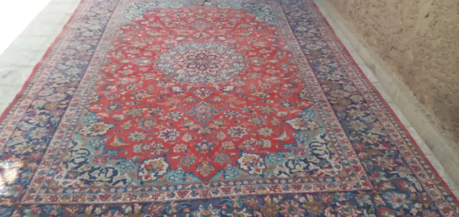 فرش دست باف معاوضه با تانک|فرش|برخوار, |دیوار