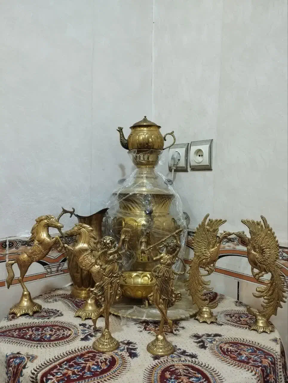 سماور برنزی وتندیس برنزی|مجسمه، تندیس، ماکت|بندر ماهشهر, |دیوار