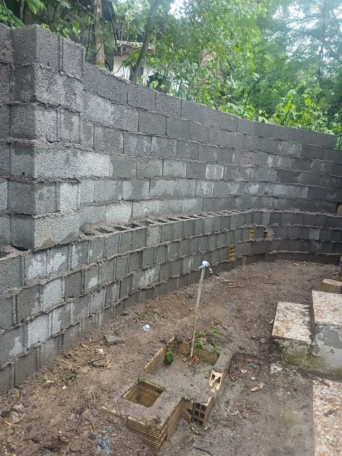 کارگر ساده 700 نیروی دریایی|استخدام معماری، عمران و ساختمانی|رشت, پیرکلاچای|دیوار