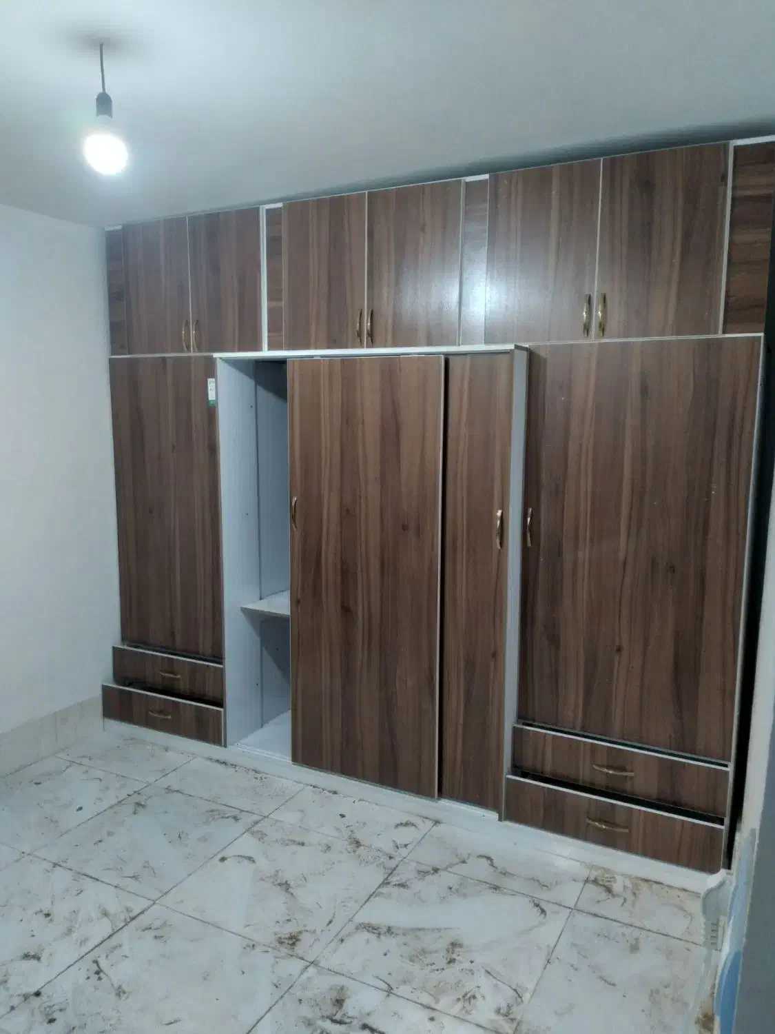 ساخت نصب رنگ آمیزی تعمیر کارهای چوبی و...درمحل|خدمات پیشه و مهارت|جیرفت, |دیوار