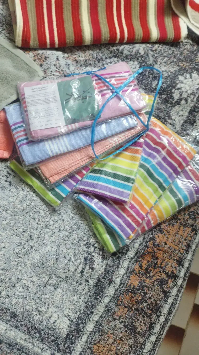 تعدادی روفرشی|روفرشی|قم, کلهری|دیوار