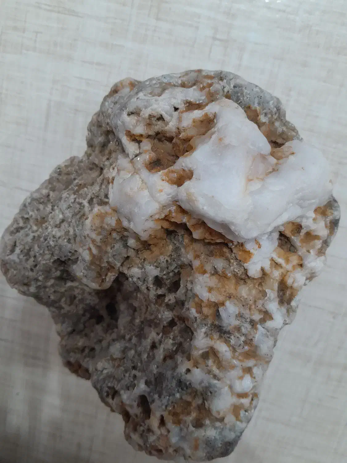 سنگ|کلکسیون اشیاء عتیقه|رشت, گلسار|دیوار