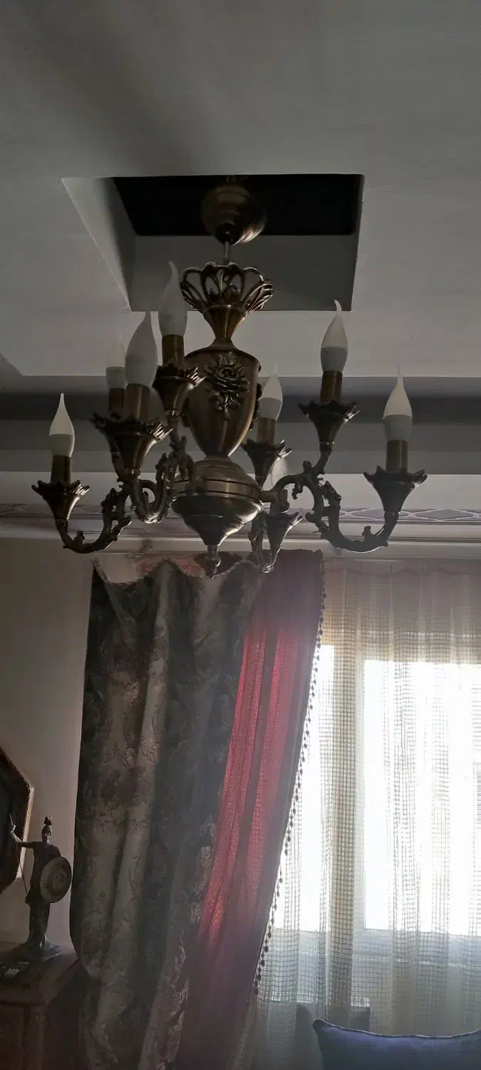 لوستر برنزی|لوستر و چراغ آویز|پردیس, فاز ۸|دیوار