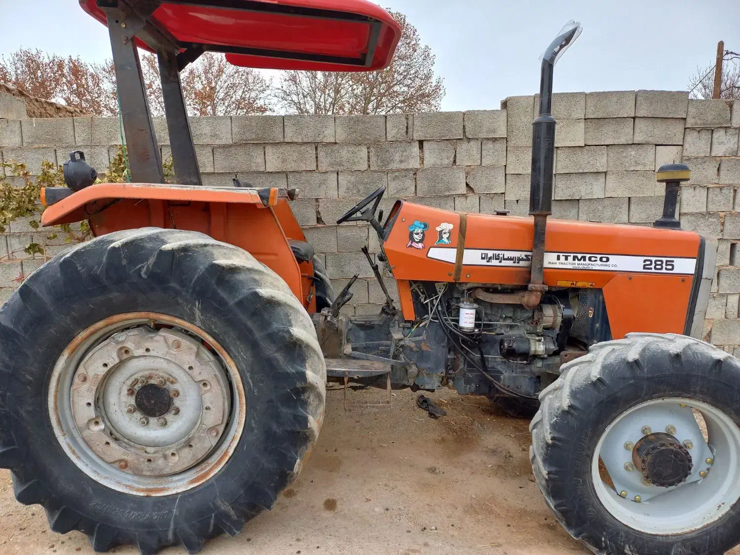 تراکتور فرگوسن جفت۲۸۵مدل ۸۱ ومدل ۸۴|خودرو سنگین|آباده, |دیوار