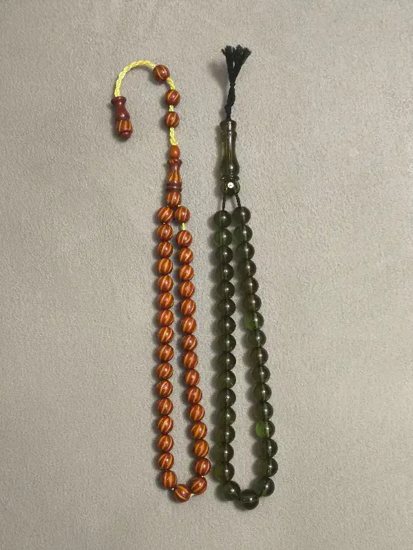 تسبیح استاد تراش|کلکسیون اشیاء عتیقه|تبریز, |دیوار