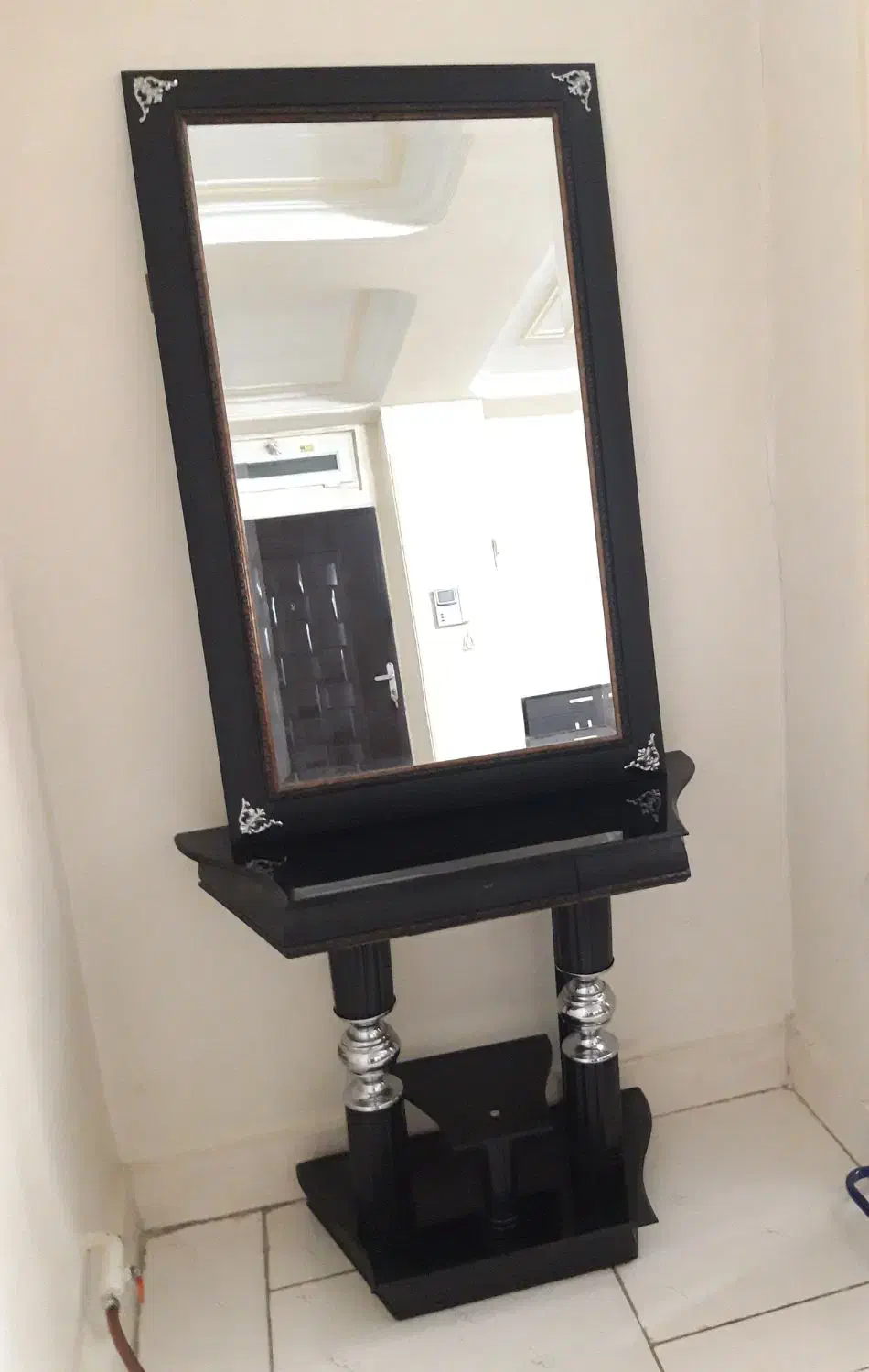 آینه کنسول در حد نو|آینه|باقرشهر, |دیوار