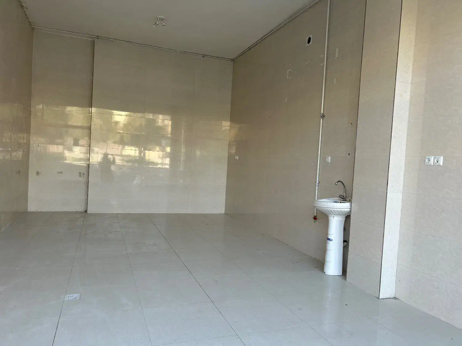 اجاره مغازه|اجارهٔ مغازه و غرفه|فارسان, |دیوار