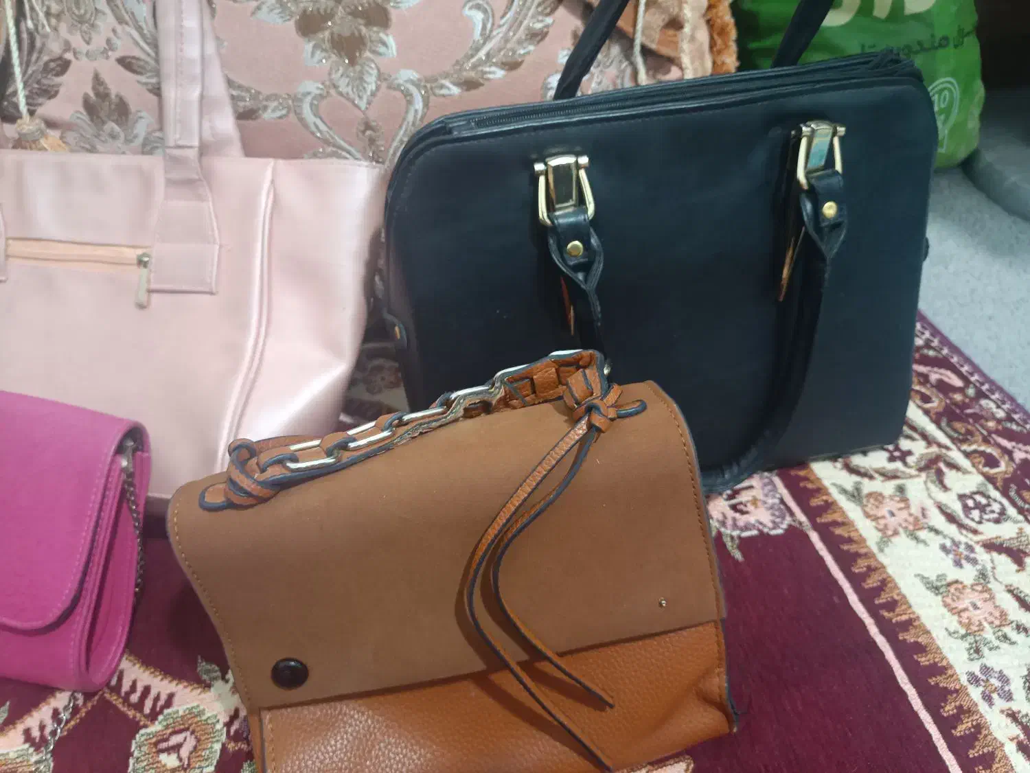 کیف|کیف، کفش، کمربند|یاسوج, |دیوار