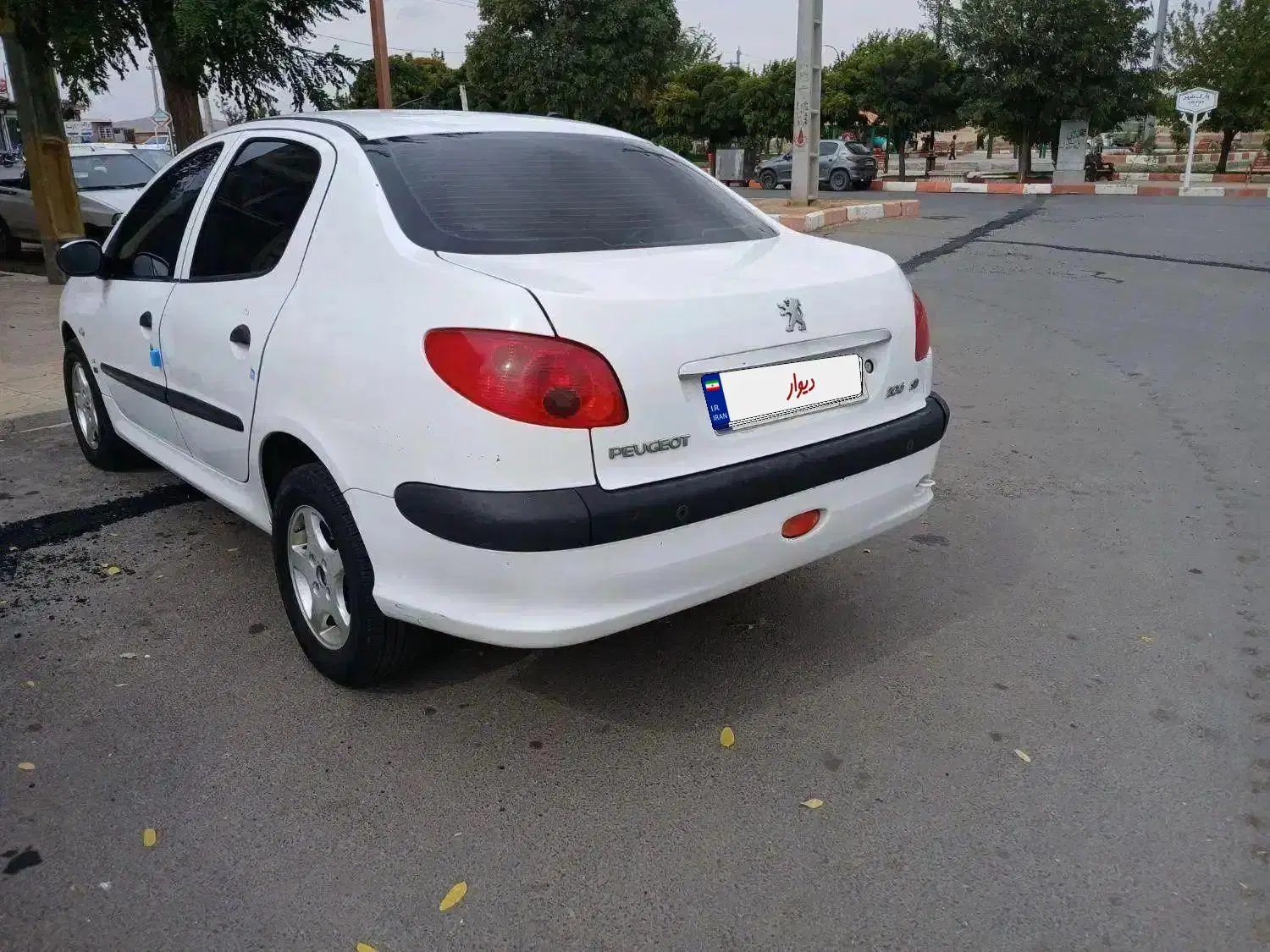 206sd V8|خودرو سواری و وانت|اراک, |دیوار