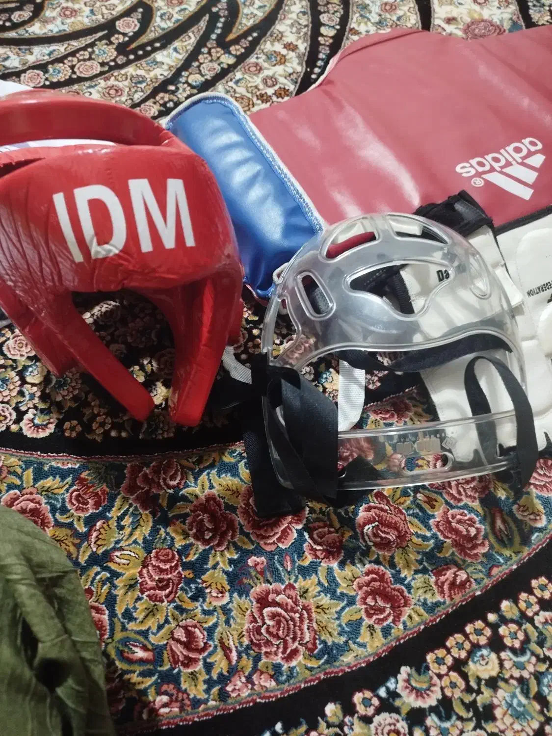 لباس تکواندو بچگانه مناسب سن 9تا11سال|کیف، کفش، کمربند|خرمآباد, |دیوار