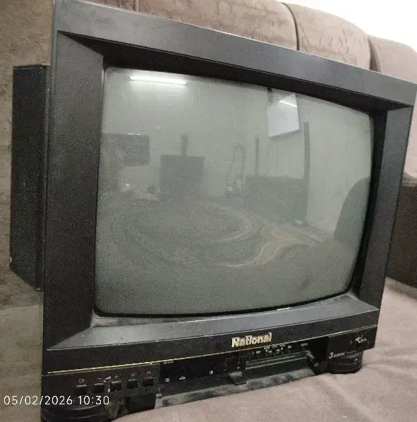 تلوزیون ناسیونال|تلویزیون و پروژکتور|مشهد, شهرک مهر آباد|دیوار