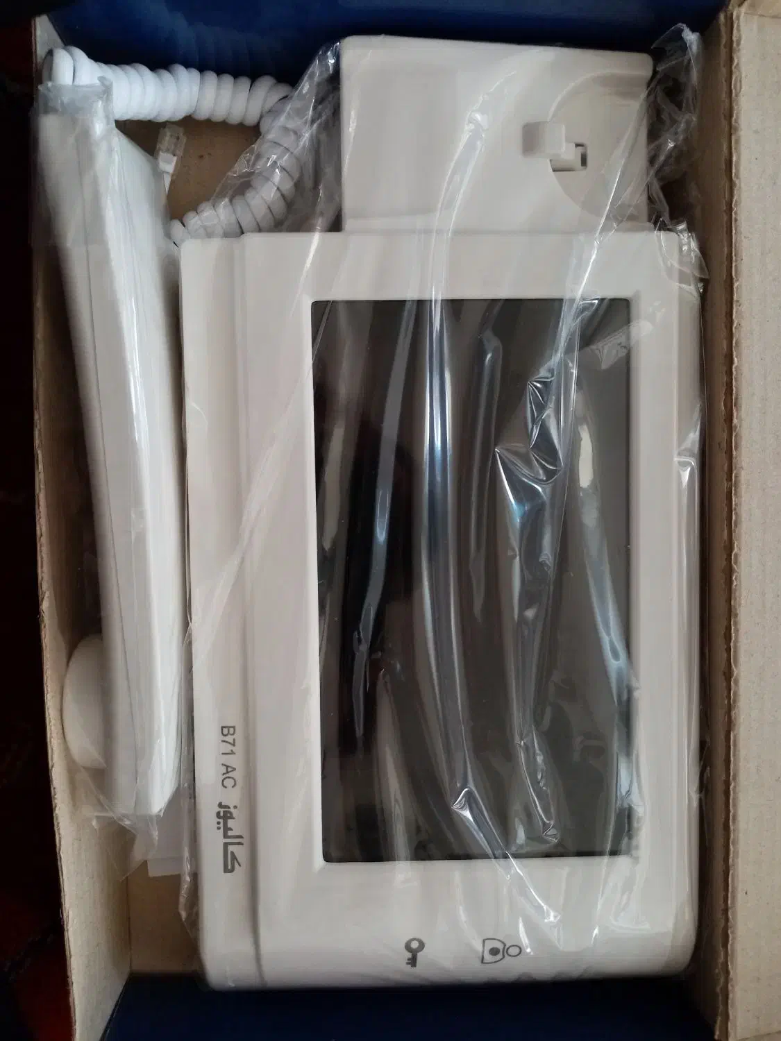 آیفون مانیتور دار پلمپ و باز نشده مدل کالیوز B71AC|دوربین مداربسته|لردگان, |دیوار