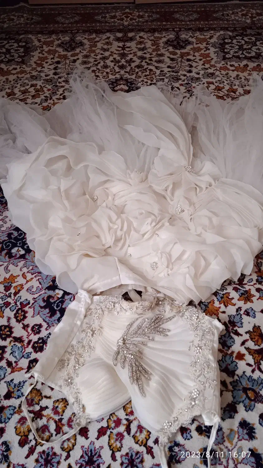 دودست لباس عروس فروشی|لباس|اسلامآباد غرب, |دیوار