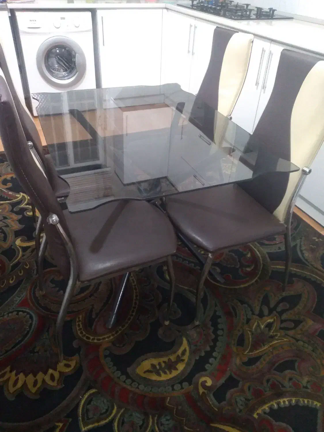 میز و صندلی غذاخوری ۴نفره|میز و صندلی غذاخوری|خمین, |دیوار