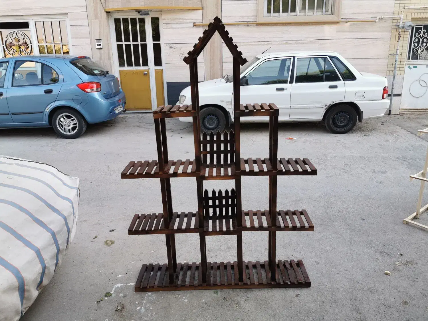 استند گل وگیاه گلدان|گل و گیاه طبیعی|شیراز, گل سرخ|دیوار