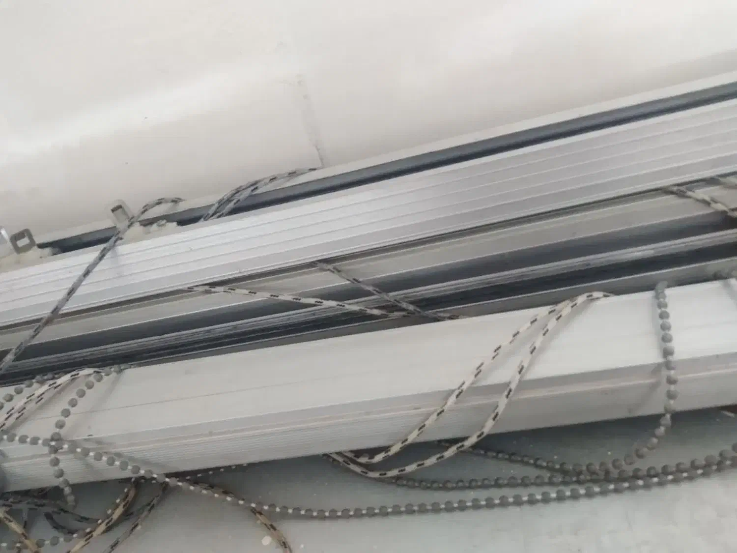 پرده عمودی|پرده، رانر، رومیزی|کاشان, شهرک خاتم الانبیا (مسکن ملی کاشان)|دیوار