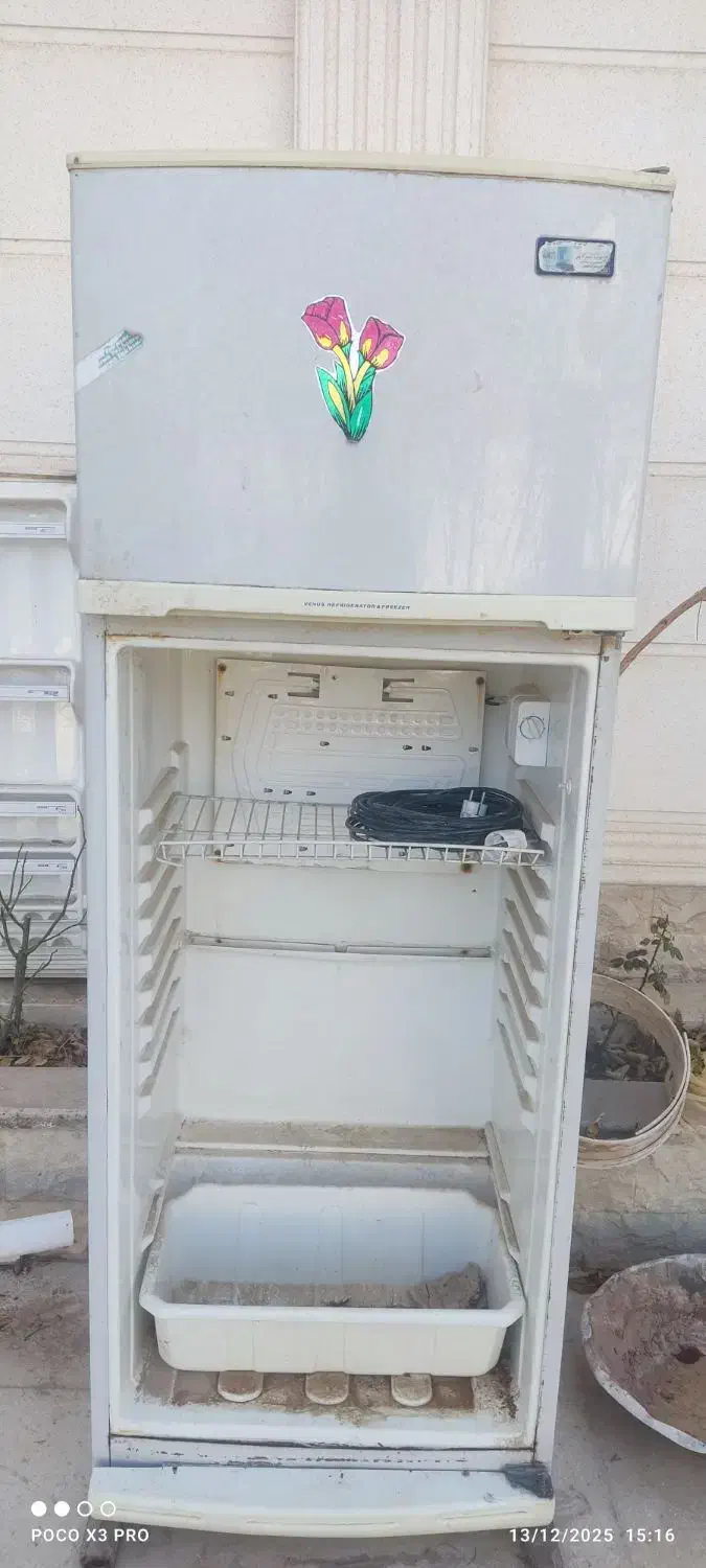 یخچال سالم فقط دربش جدا شده|یخچال و فریزر|تفت, |دیوار