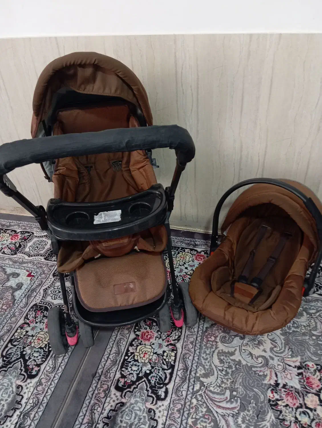 کالسکه و کریر|کالسکه و لوازم جانبی|ملک‌آباد, |دیوار