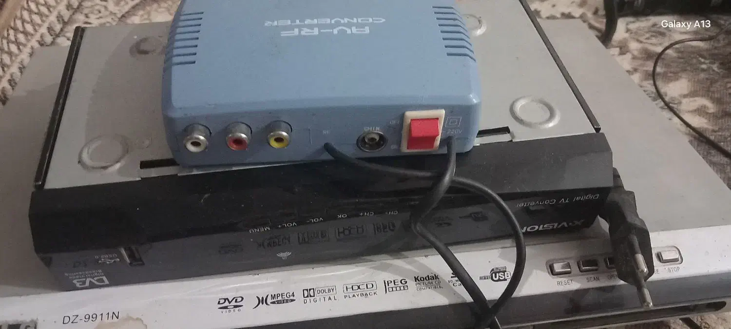 ۳عدد‌دستگاه‌دیجیتال‌و۱عددمبدل‌صداوتصویر‌و۱عدد‌دو|پخش‌کننده DVD و ویدیو|اهواز, کارون|دیوار