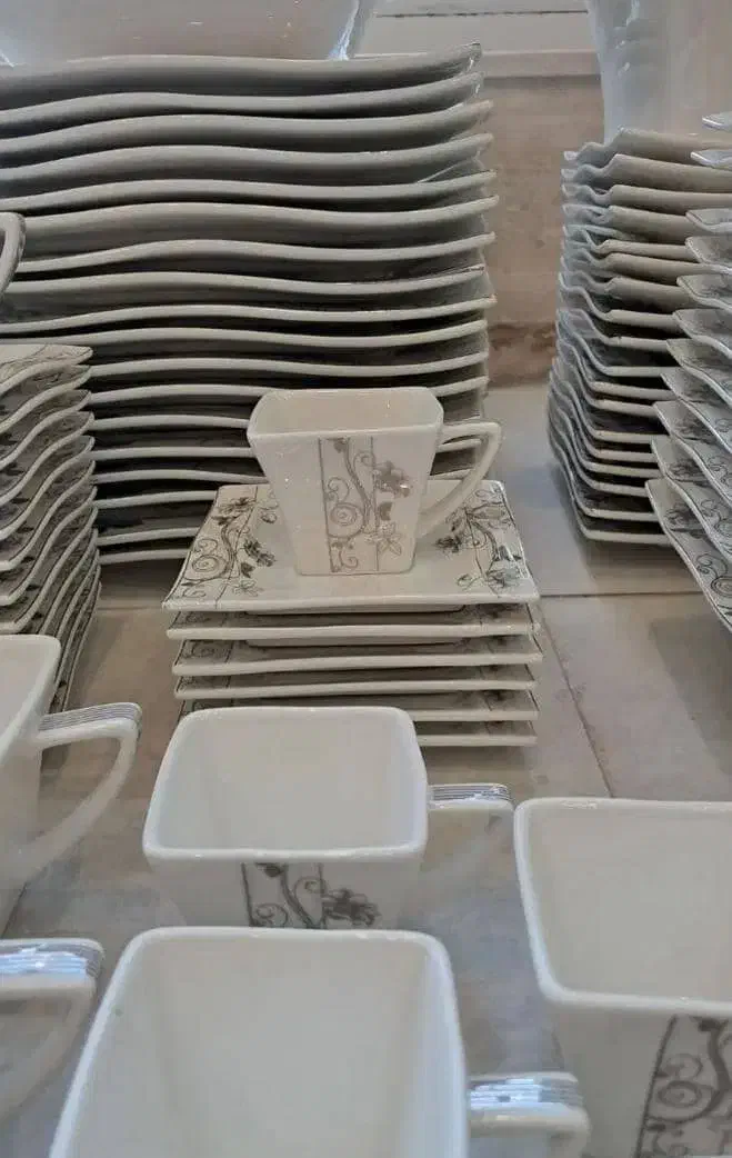 سرویس چینی مارک بلمونت انگلیس ( Belmont) 137 پارچه|ظروف سرو و پذیرایی|کرج, شهرک اوج|دیوار