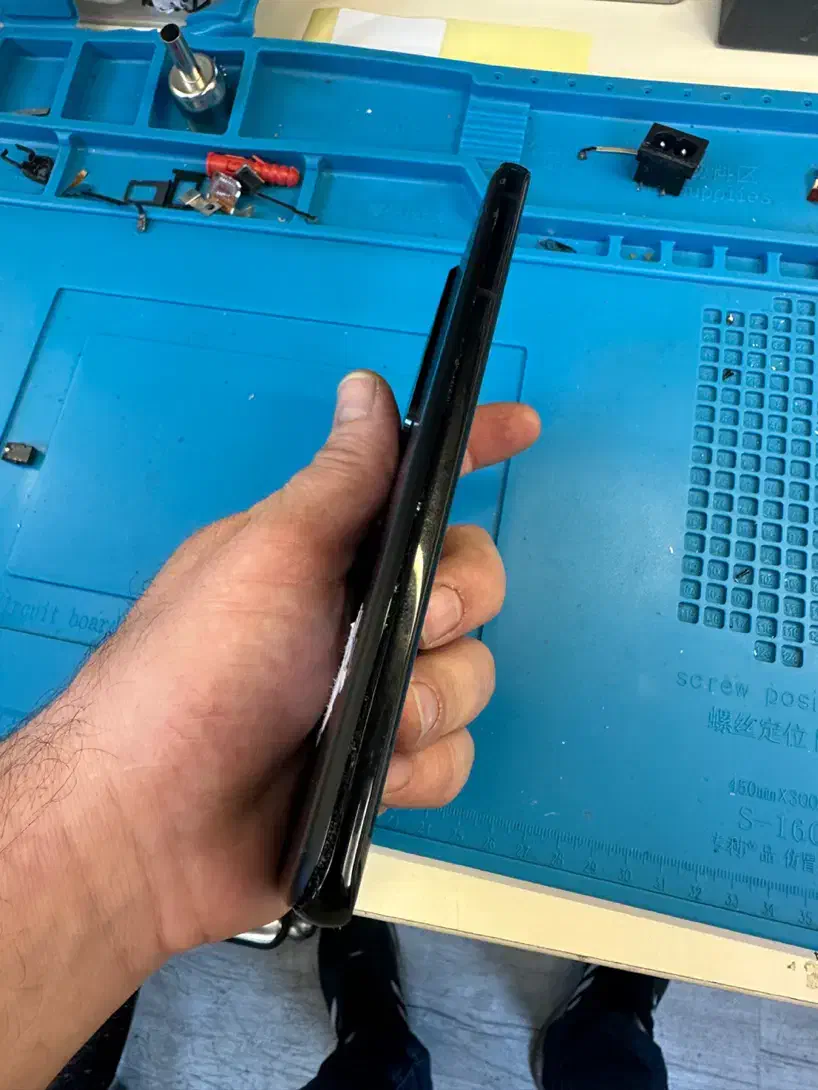 تعمیرات تخصصی انواع گوشی های همراه هوشمند.|خدمات رایانه‌ای و موبایل|تهران, شیخ هادی|دیوار