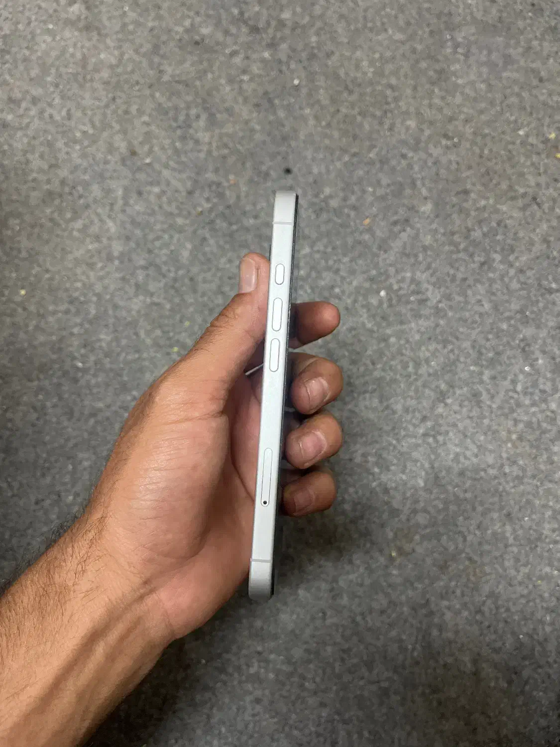 ایفن ۱۶ نرمال|موبایل|شیراز, ملاصدرا|دیوار