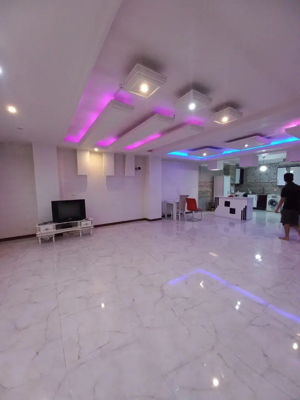 آپارتمان 180متری|اجارهٔ آپارتمان|محمدشهر, ولدآباد|دیوار