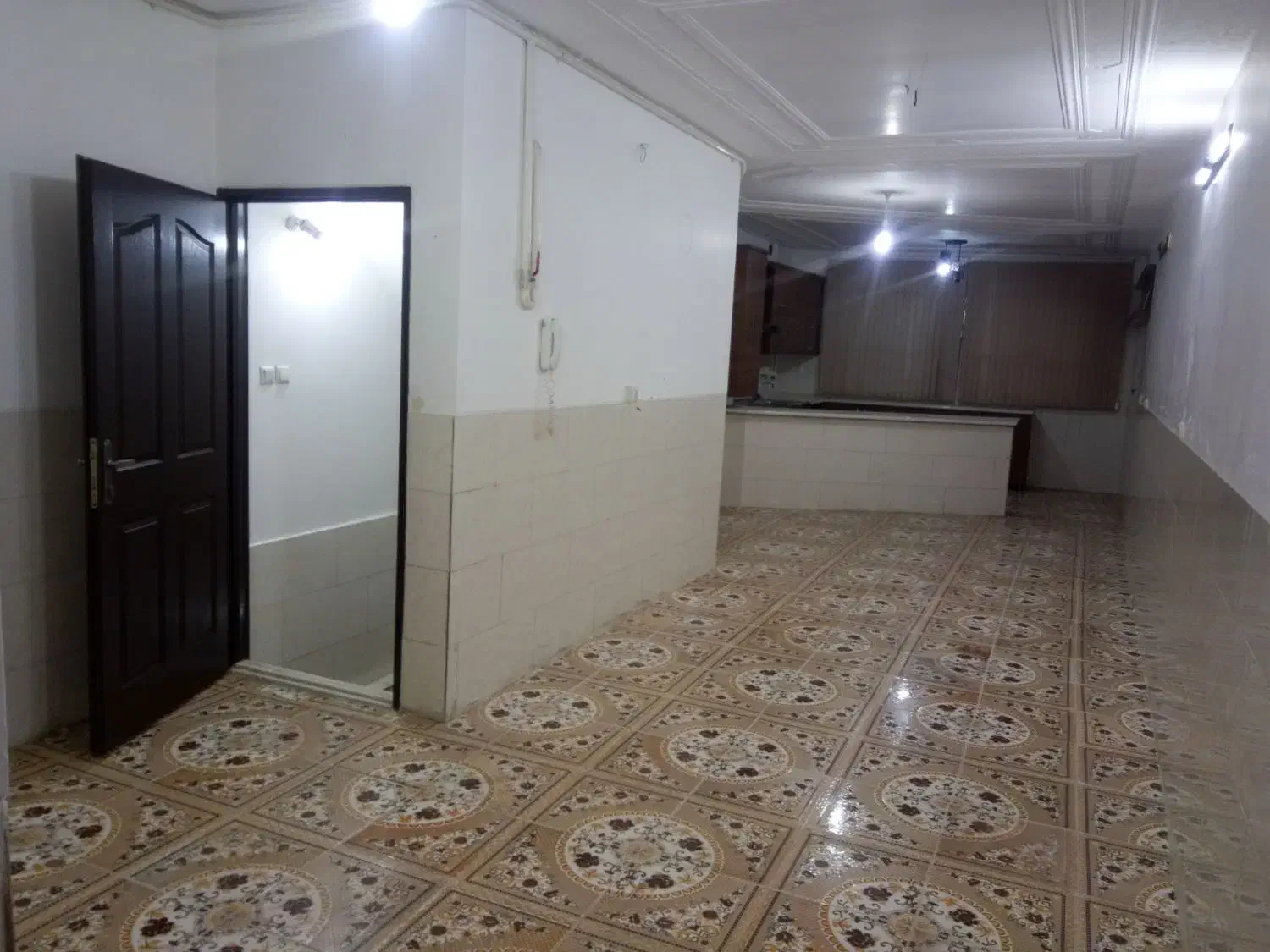 اجاره خانه مسکونی طبقه بالا اکرم آباد|اجارهٔ خانه و ویلا|یزد, |دیوار