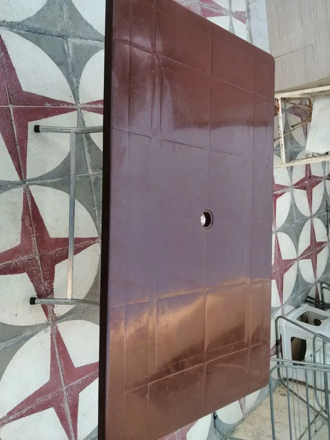 میز تاشو پایه فلزی درحدنو|میز و صندلی غذاخوری|شیراز, پودنک|دیوار