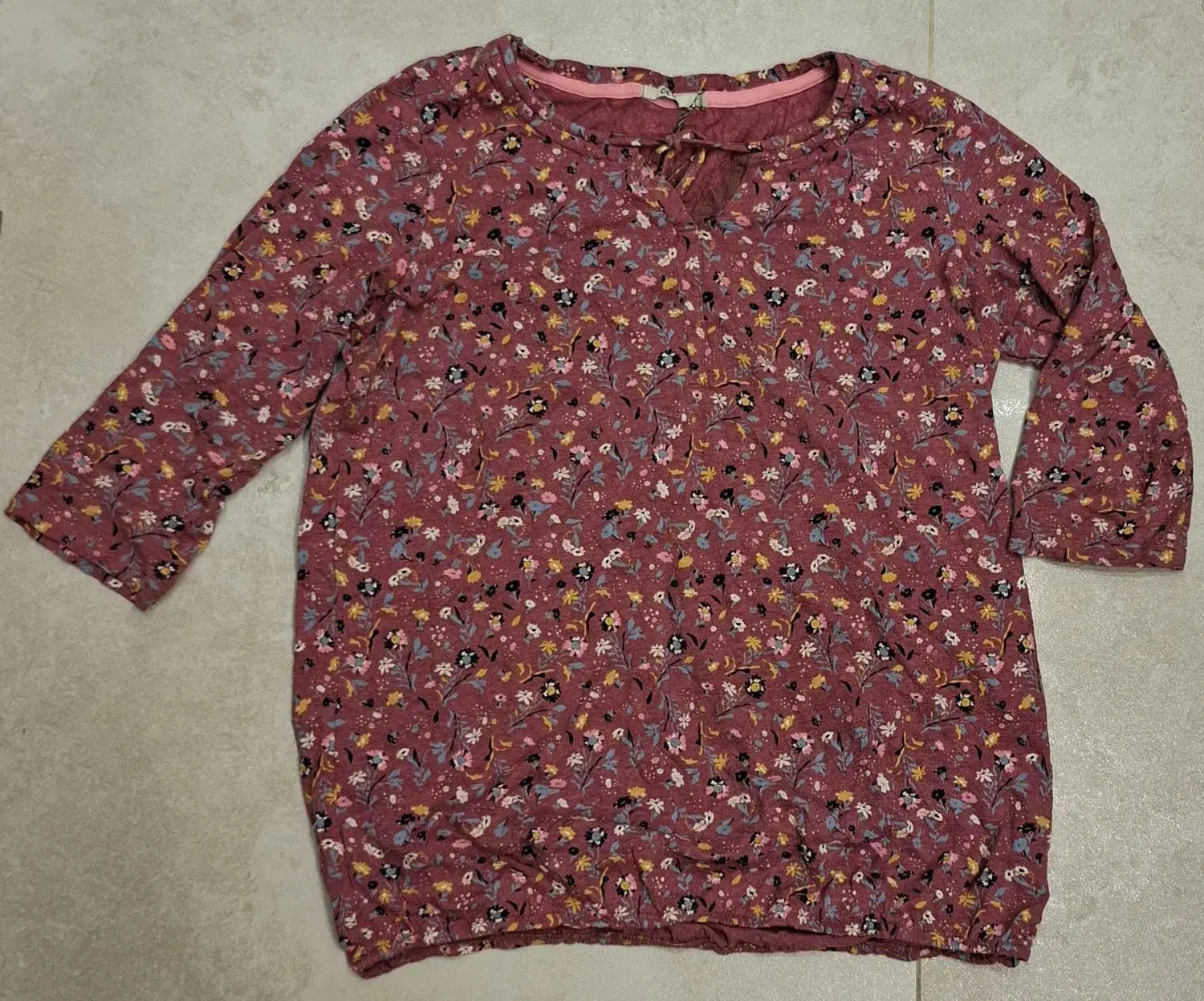 تعدادی بلوز زنانه|لباس|قزوین, |دیوار