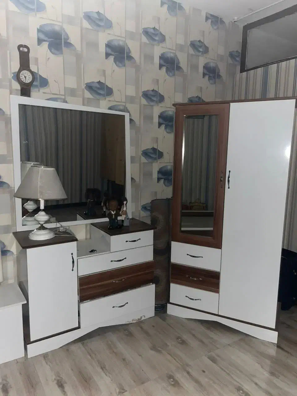 سرویس خواب|تخت و سرویس خواب|لنجان, |دیوار