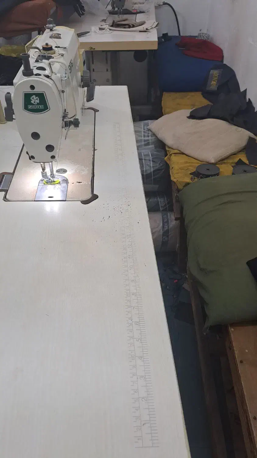 یک خیاط ماهر و دکمه مادگی زن|استخدام صنعتی، فنی، مهندسی|رشت, بازار|دیوار