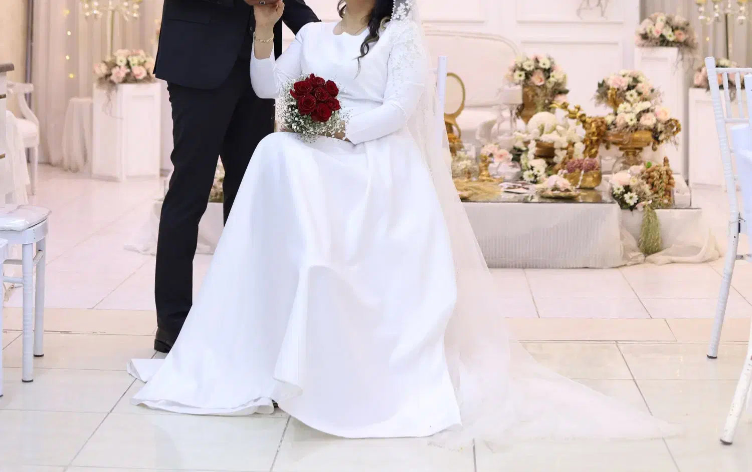 لباس عقد محظهری|لباس|فولادشهر, C3|دیوار