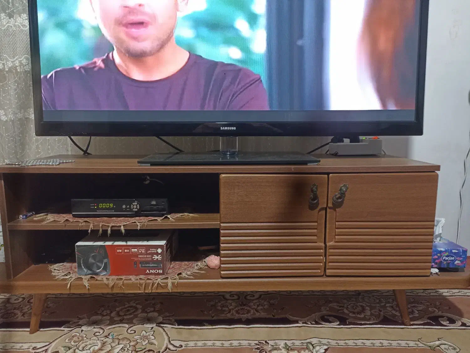 تلویزیون 51 اینچ|تلویزیون و پروژکتور|شیرگاه, |دیوار