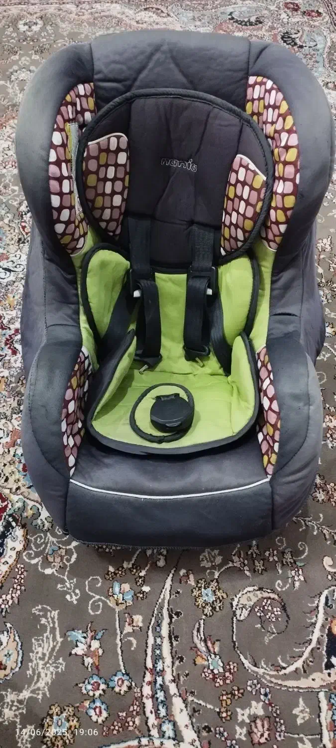 صندلی ماشین کودک|تخت و صندلی بچه|مرند, |دیوار