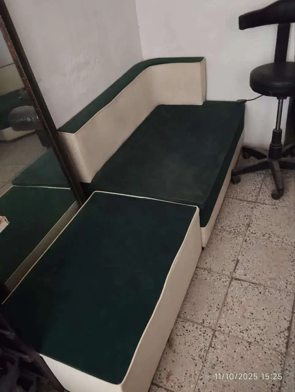 لوازم آریشگاه زنانه|آرایشگاه و سالنهای زیبایی|سبزوار, قصبه غربی|دیوار