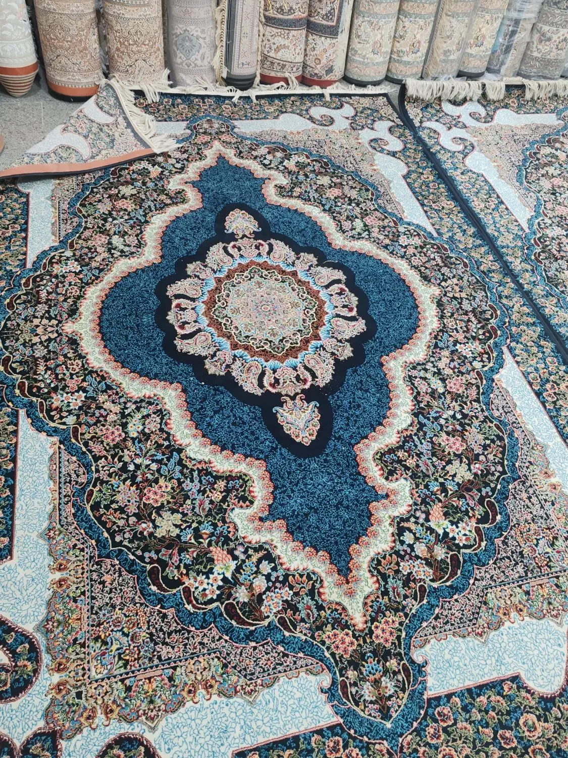 2تخته فرش 6متری نقشه سلطان سورمه ای 700شاانه|فرش|قم, نیروگاه|دیوار