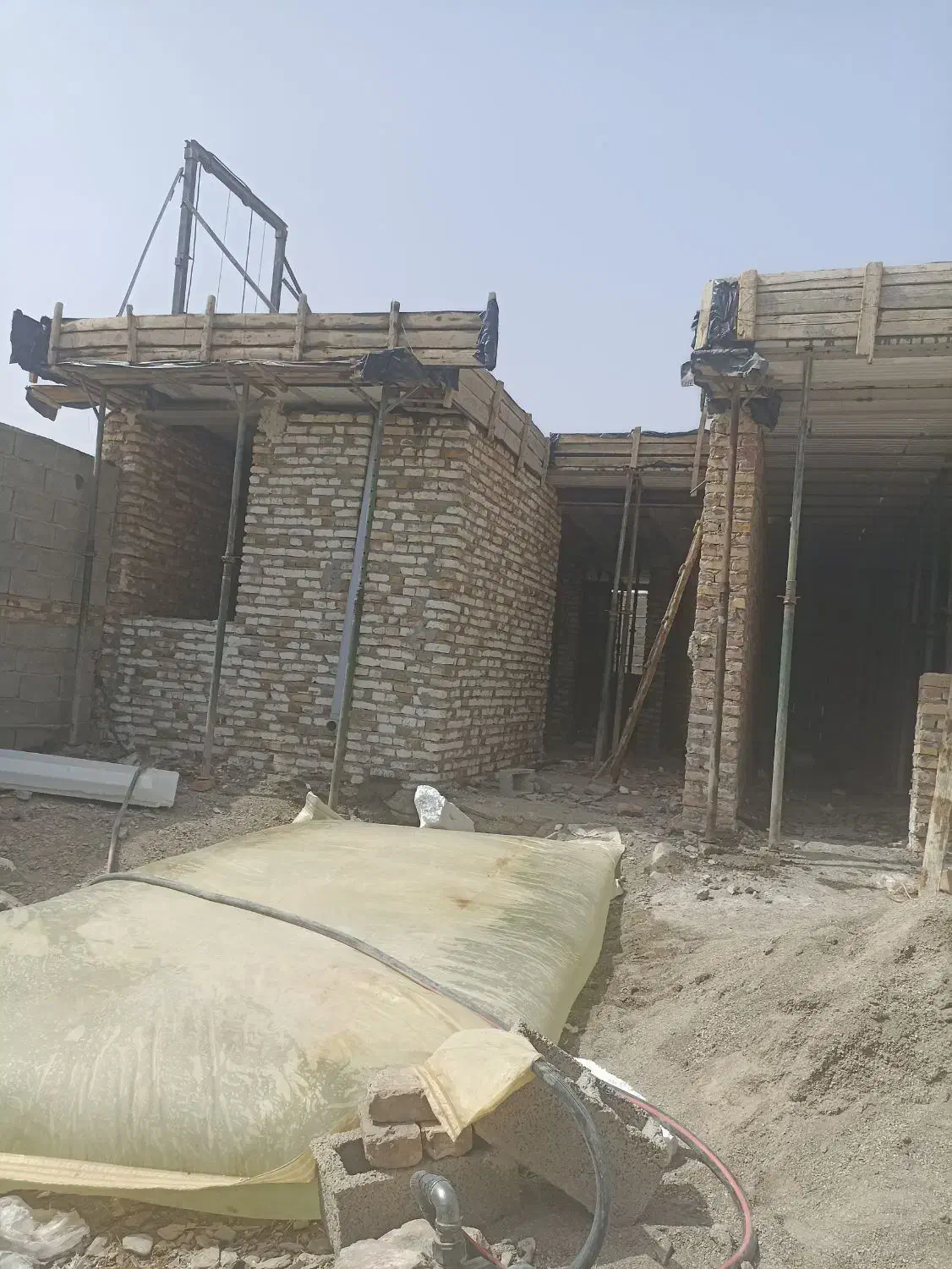 سلام اجرایه سقف بتونی پذیرفته میشود|خدمات پیشه و مهارت|سراوان, |دیوار