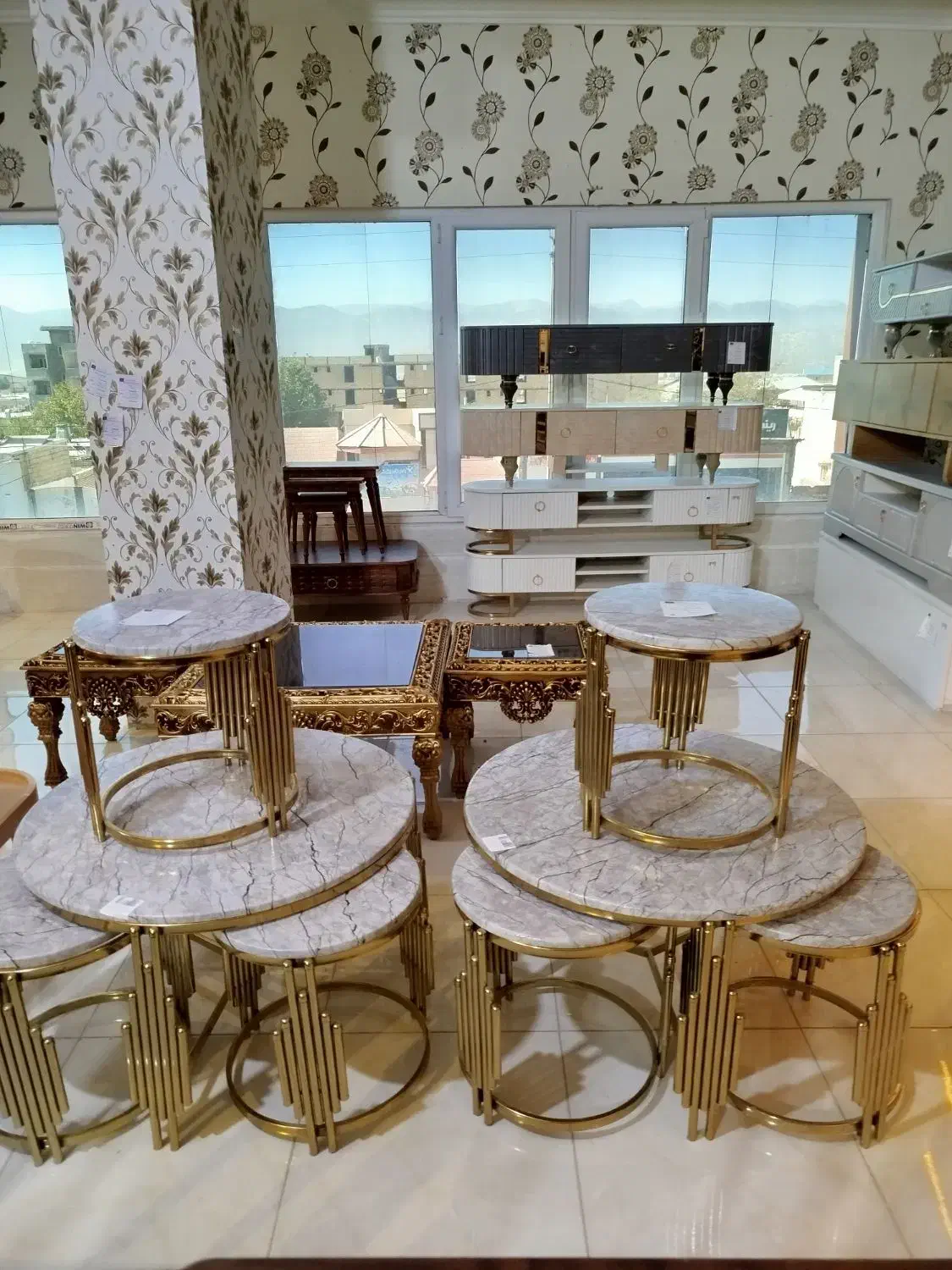 جلو مبلی گرد پیانو زرکالا|مبلمان خانگی و میز عسلی|یاسوج, |دیوار