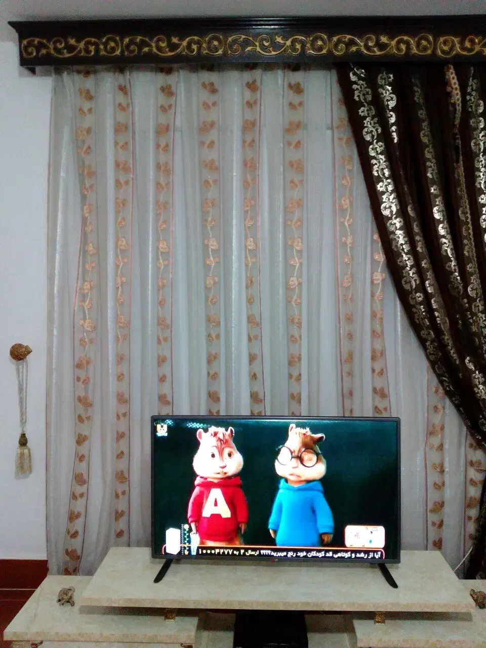 چهار عدد کنار پرده کاملا نو وجدید|پرده، رانر، رومیزی|فامنین, |دیوار